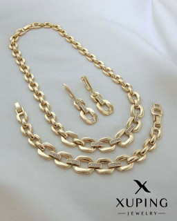 سرویس طرح طلای زنانه،رنگ ثابت،نگین مخراج کاری شده بدون ریزش،مشابه طلا،طرح زنجیری،برند مطرح ژوپینگ،شیک و مجلسی
